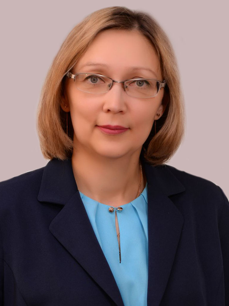 Попова Елена Владимировна.
